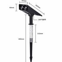 Projecteur solaire à LED étanche pour l'extérieur Lumières de pelouse IP65 Décoration de paysage de jardin avec prise de terre Corps en plastique