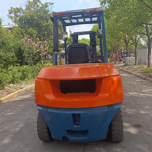 מלגזה דיזל משומשת <span class=keywords><strong>5</strong></span> טון מתוצרת יפן עם משקל נגד, גובה הרמה 3000 מ\\\"מ, תורן דו-שלבי, מתאימה למוסכים, חוות ומסעדות - Product Image 6