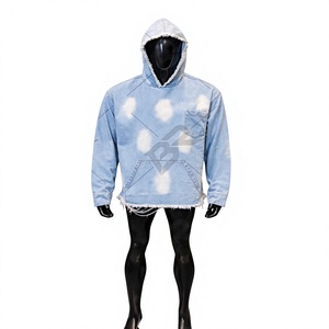 Sudadera con Capucha Oversize de Mezclilla Lavado Claro para Hombre, con Bajo Deshilachado y Bolsillo en el Pecho, Estilo Casual Urbano - Product Image 1