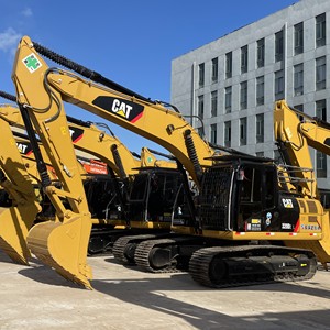 Excavatrice sur chenilles hydraulique CAT 320D2L d'occasion, d'origine japonaise, 20 tonnes, moteur C7.1, faible nombre d'heures de fonctionnement, engin de construction lourd - Product Image 1