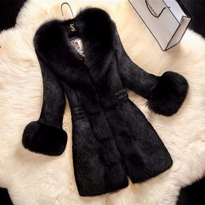 <span class=keywords><strong>Manteau</strong></span> en fausse fourrure pour femmes d'âge moyen et âgées, <span class=keywords><strong>grande</strong></span> <span class=keywords><strong>taille</strong></span>, épais, imitation fourrure de lapin, col en fausse fourrure de renard, pour maman - Product Image 4