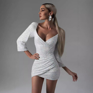 Abito Mini con Paillettes e Scollo a V, Maniche Lunghe, Arricciato, Aderente, per Feste Formali e Serate Eleganti, Nuova Collezione Autunno 2026 - Product Image 3