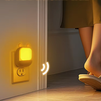 Mini Veilleuse LED à Capteur, à Brancher, Blanc Chaud, Intensité Réglable, pour Chambre d'Enfant, Aide au Sommeil Bébé, Crèche