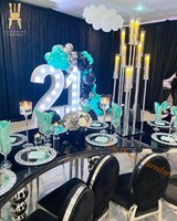 Table de mariage en acier inoxydable argenté avec pieds en verre noir pour événements