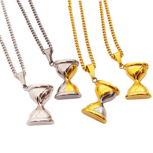 Collier pendentif vintage en or scintillant, homme de Vitruve, fleur, tournesol, centurion, soldat, tête de tigre, saint Christophe, charme tendance - Product Image 5