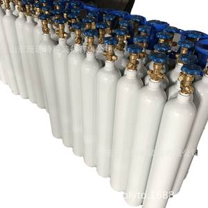 Bouteille d'oxygène sans soudure de 4 L avec diamètre de 140 mm, vert postal, valve CGA540, utilisation médicale pour le soudage oxy-carburant, modèle 6 kg - Product Image 1