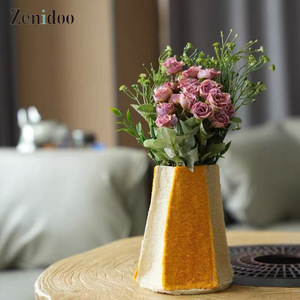 Vase rectangulaire en loofah éco-responsable fait main avec design DIY amovible pour la décoration de la maison et des hôtels, ornements de table à manger - Product Image 2