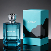 Flacon de parfum en verre transparent mat de qualité supérieure, forme plate, 100 ml, logo personnalisé, étiquette métallique, boîtes cadeaux, vente en gros