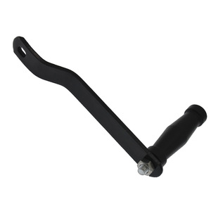 Manivela de cabrestante de metal negro de operación manual, diseño estándar para uso en remolques, embarcaciones y vehículos marinos - Product Image 2