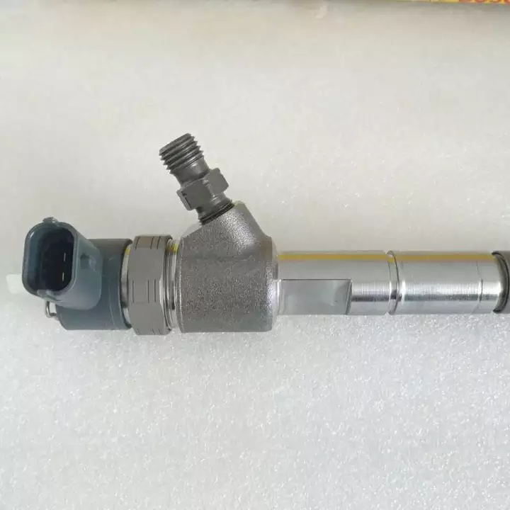 common rail injector 0445110333 0445110372 injector for ChaoChai DCDC4102H 4102H-EU3 diesel fuel injector nozzle 0445110333