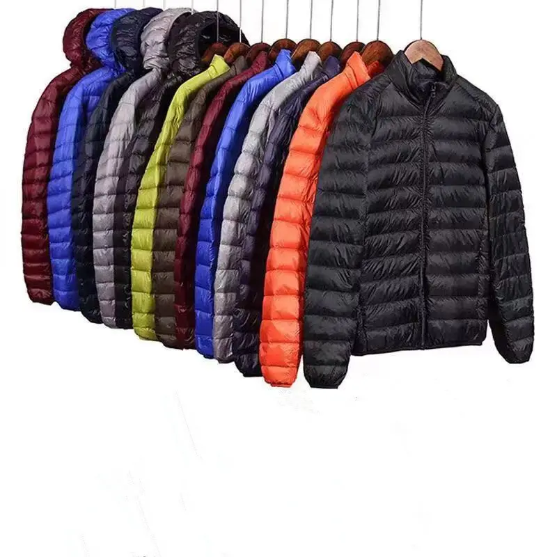 2023 Wholesale Outdoor Light Warm Duck Feather Nylon Brown Hooded Winter Bubble Puff Filled Down Puffer Jackets for Men