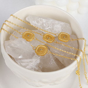INS elemento popolare incisione in acciaio inossidabile Evil Eye Moon Nother <span class=keywords><strong>Star</strong></span> heart collana con ciondolo gioielli per le donne - Product Image 4