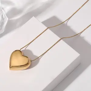 Collar de oro de 18 quilates con colgante de corazón, joyería de tendencias, varios tamaños, cadena fina, 2022