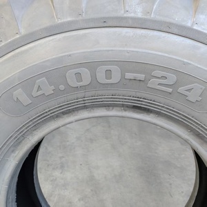 Neumático para Tractor Agrícola Marca China 17.5L-24 13.00/14.00-24R4, Neumático para Motoniveladora 16.00-24 - Product Image 4
