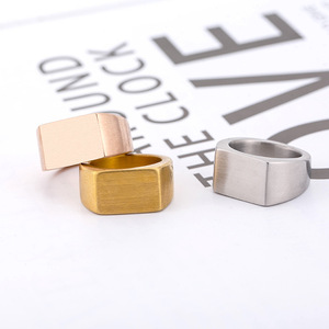 แหวนผู้ชายทรงเรขาคณิตแบบมินิมอล วงกว้าง ชุบทอง 18K เงินแท้ สีโรสโกลด์ สำหรับเป็นของขวัญ เครื่องประดับแฟชั่น - Product Image 1