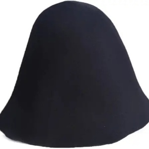 Sombrero de Fieltro de Lana Ecológico en Tonos Rojo Marrón - Suave, Tamaño y Estilo Personalizables, Accesorio de Invierno Moderno para Damas, Ideal para Sauna - Product Image 2