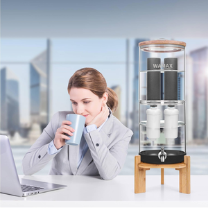 نظام تنقية المياه بالجاذبية الزجاجي، موزع مياه للمنضدة للمنزل والتخييم والمركبات الترفيهية والسفر مع فلتر سيراميك وغطاء وقاعدة من الخيزران - Product Image 5