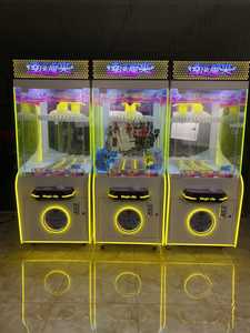 เครื่องเกมหยอดเหรียญลัคกี้แมจิกคลิป แจกของรางวัล สำหรับผู้เล่นคนเดียว เครื่องจำหน่ายของขวัญแบบอาร์เคด รับประกัน 1 ปี สำหรับห้างสรรพสินค้าและสถานที่ต่างๆ - Product Image 4