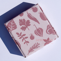 Boîtes d'expédition en carton ondulé recyclé avec pelliculage mat et gaufrage, personnalisées pour abonnement végétal, avec insert en carton ondulé