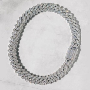 Collar de Cadena Cubana con Diamantes de Moissanita de Lujo y Calidad de Exportación para Hombres y Mujeres, Joyería Hip Hop Disponible a un Precio Razonable - Product Image 3