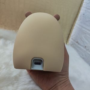 Linda Lámpara Nocturna LED de Capibara, Lámpara de Noche de Silicona Suave, Lámpara de Noche Recargable por USB para Niños con Temporizador - Product Image 5