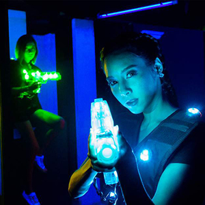 <span class=keywords><strong>Réalité</strong></span> <span class=keywords><strong>virtuelle</strong></span> multijoueur, équipement <span class=keywords><strong>laser</strong></span> d'intérieur, jeu de tir en métal pour la maison, le centre commercial, le parc d'aventure, le trampoline. - Product Image 1