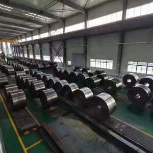 เหล็กม้วนคาร์บอน ASTM ขายดี รุ่น Q235 Ss400 S215jr S355jr รีดร้อน หนา 0.1 มม. 2 มม. 6 มม. 12 มม. สำหรับงานก่อสร้าง - Product Image 4