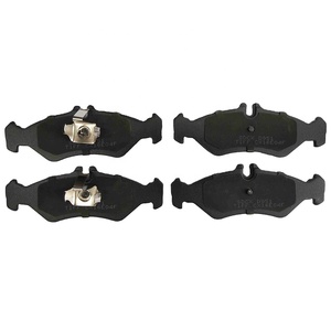 แผ่นรอง SDCX รุ่น D951-7850 / D1545-8753 / GDB1262 สำหรับรถตู้โดยสาร SPRINTER 2500 รุ่นมาตรฐาน / LT 28-46 II Box - Product Image 2