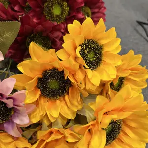 Preço competitivo boa qualidade decoração de flores de casamento girassol artificial
