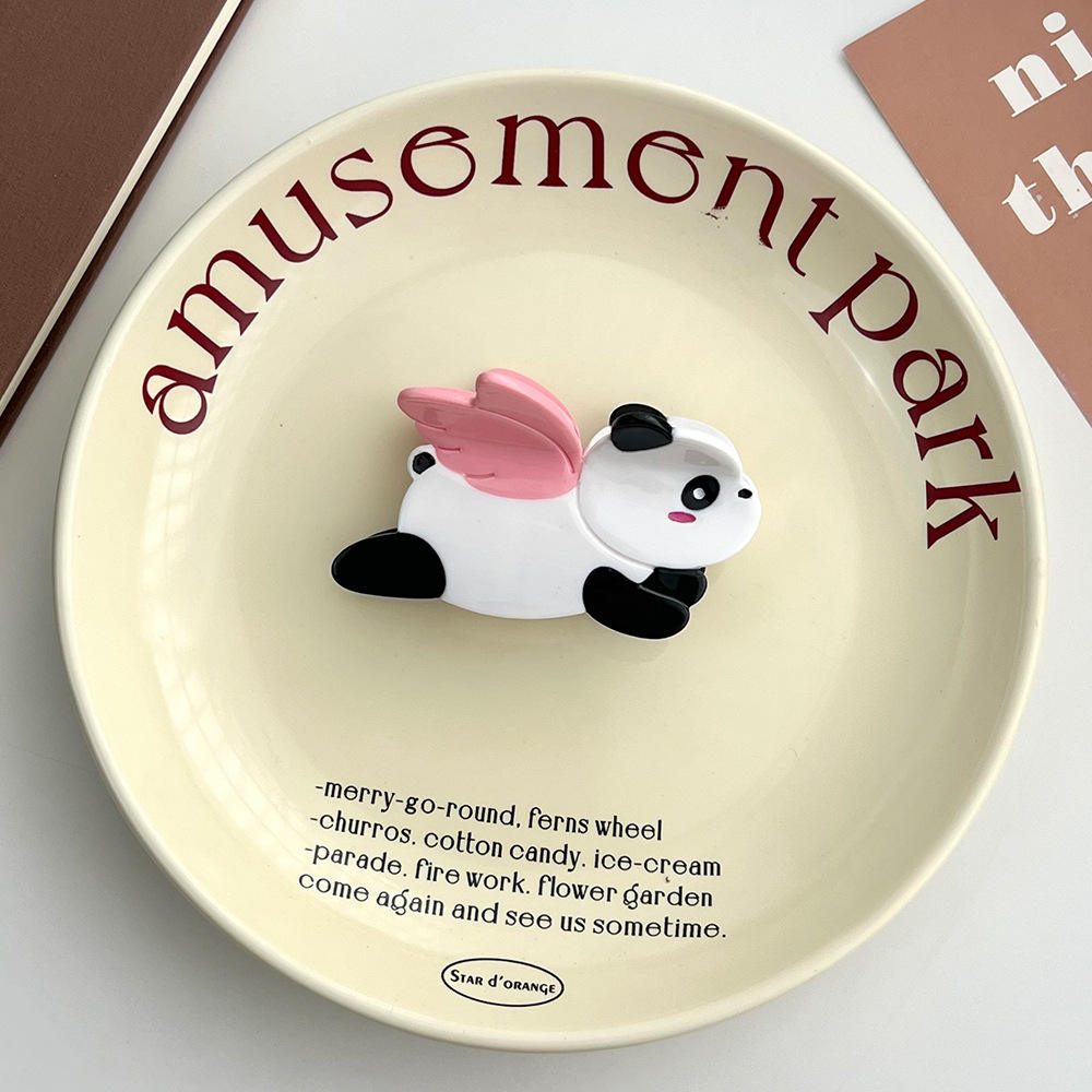 New Cute Sweet Simple Versatile Flying Panda Hair Clip Acetate Claw Clip for Women Cartoon Animal Headwear Accessories