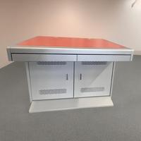 Salle informatique personnalisable pour table de console centrale avec design de coque de logement, fabriquée à Húnan, Chine