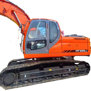 Excavatrice d'occasion Doosan DX225 22T de Shanghai, Chine, capacité de 1,28 m³, moteur et pompe d'origine, poids opérationnel de 25 tonnes - Product Image 1