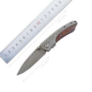 Cuchillo Damasco de bolsillo con mango de madera de alto rendimiento de marca de Taiwán utilizado para exteriores - Product Image 1