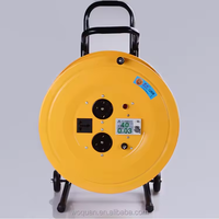 Tambour de câble de roue principale 220V/300 Bobine de rallonge à 4 sorties Bobine de câble rétractable électrique