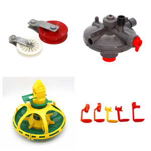 Nuevo y Duradero Equipo Automático para Granjas Avícolas: Línea de Bebederos/Alimentadores de Plástico para Cría de Aves de Corral - Product Image 1