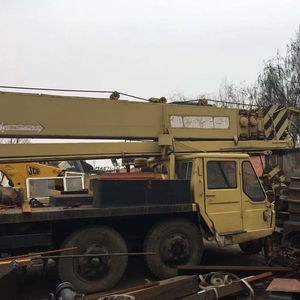 Grúa usada KATO KR300 Precio económico excelente rendimiento Grúa usada KATO en venta - Product Image 1