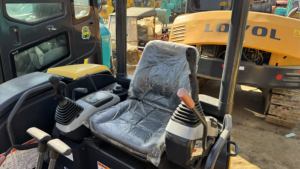 Second-hand Komatsu PC30 Excavator with Original Painting 3 Tons Low Working Komatsu PC30 with Good Condition for Hot Sale - Product Image 6