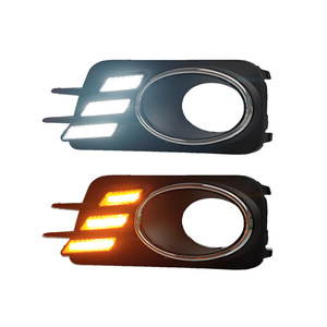 ไฟวิ่งกลางวันสำหรับรถ Volkswagen Tiguan ปี 2010-2012 แบบ LED พร้อมไฟเลี้ยวแบบ Sequential  ตัวเรือนกันน้ำทำจากวัสดุ ABS PC - Product Image 2
