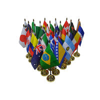 Ensemble de drapeaux de bureau de luxe pour 24 pays Drapeau de bureau américain miniature de 3 pouces par 5 pouces avec poteau noir de 13 pouces