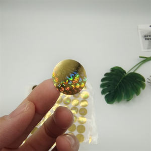 Etiquetas <span class=keywords><strong>de</strong></span> seguridad holográficas personalizadas <span class=keywords><strong>de</strong></span> alta calidad para mascotas, etiquetas con código QR en blanco con información oculta y números <span class=keywords><strong>de</strong></span> serie - Product Image 4