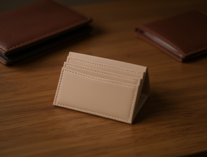 Portacarte a tre strati da 4 pollici in pelle PU dal design minimalista per carte - Product Image 2