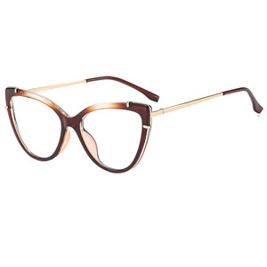 Gafas de Ojo de Gato TR90 con Lentes Transparentes y Bisagras Metálicas con Resorte para Mujer, Modelo TR5047 - Product Image 3