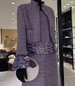Conjunto de Traje de Tweed Elegante para Mujer, Bordado con Lentejuelas, Cristales y Perlas, Estilo Floral, Chaqueta de Tweed Lila con Lentejuelas de Algodón - Product Image 6