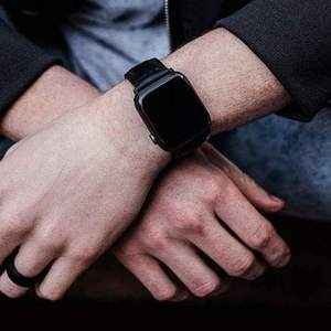 Correa de <span class=keywords><strong>Apple</strong></span> <span class=keywords><strong>Watch</strong></span> de cuero genuino de diseño de moda para <span class=keywords><strong>Watch</strong></span> 9 10 Series Alternative Wrist - Product Image 5