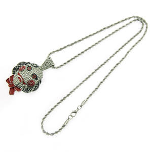 Collar con Colgante de Aleación Único, Estilo Hip Hop, Cabeza de Muñeca de Sierra, Máscara con Circonitas, Joyería Moderna para Aniversario - Product Image 5