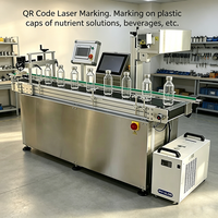Machine de séparation, de convoyage et de codage automatique des bouteilles, norme GS1, codage intégré pour la traçabilité de la production industrielle