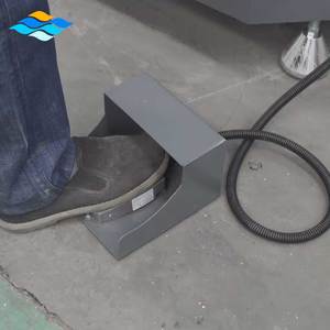 Vitesse rapide 90 °   Machine à assembler les angles pour profilés en aluminium de portes et fenêtres - Product Image 2