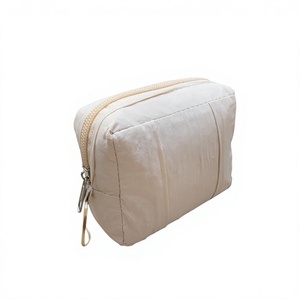 Hochwertiges Koreanisches Parachute Solite Leichtgewichtiges Reise-Gebetsgewand Faltbares Wasserabweisendes Tragbares Muslimisches Frauen-Hijab Mukena-Kleid - Product Image 5