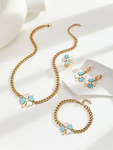 Juego de Joyería de Lujo en Acero Inoxidable con Oro de 18k, Collar, Aretes, Anillo y Pulsera para Mujer, Estilo Clásico para Bodas y Fiestas - Product Image 4