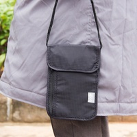 Pochette de cou portable en polyester Ripstop imperméable, organisateur de voyage suspendu, porte-cartes RFID et passeport pour transporter des portefeuilles